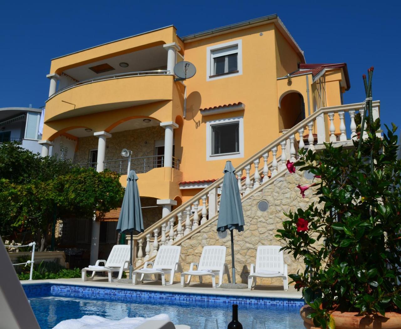 Apartments Villa Ra Zaboric Exteriör bild